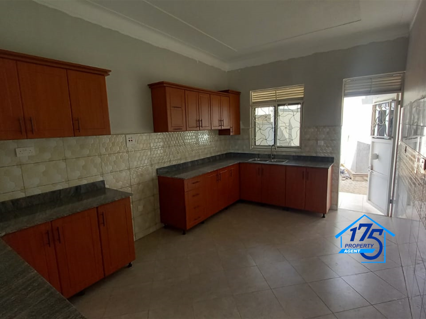 FOR SALE 3 Bedroom House In Kira Bulindo – 450M UGX 24