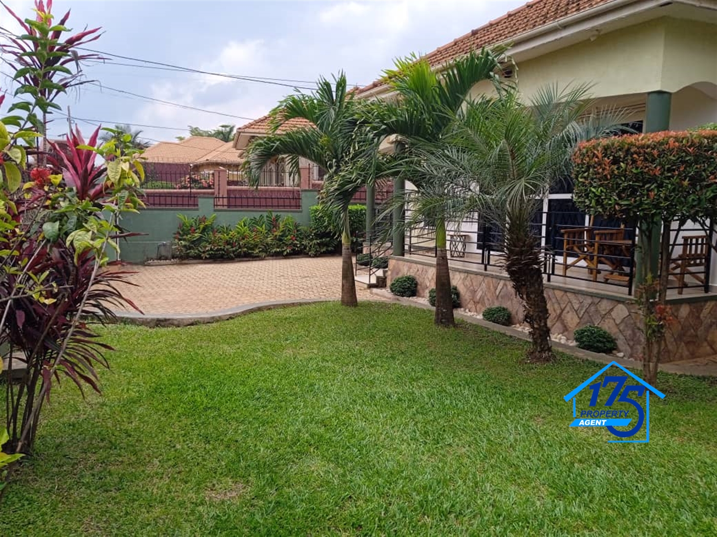 FOR SALE 3 Bedroom House In Najjera On Buwate Road – 780Millon UGX 5