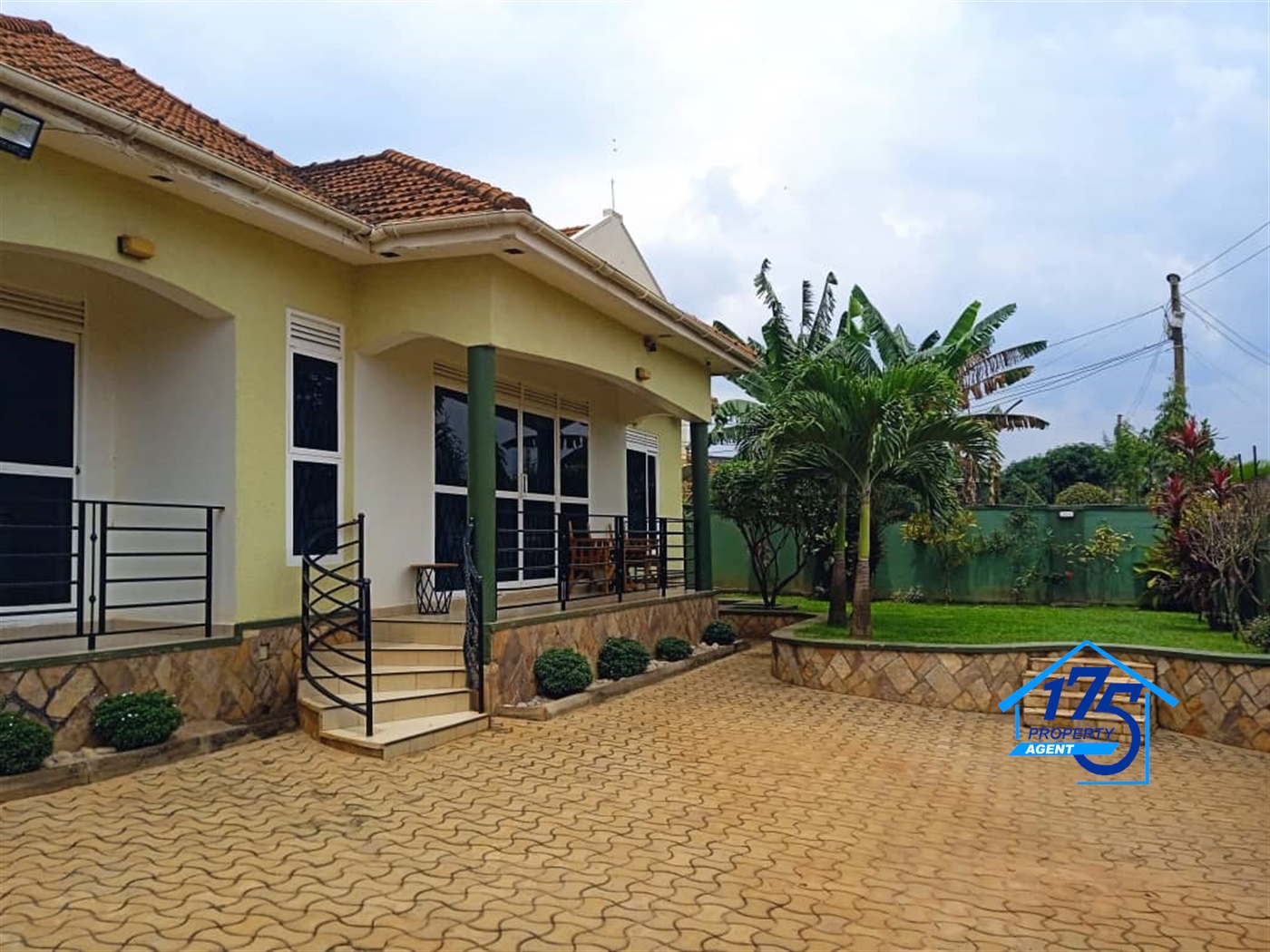 FOR SALE 3 Bedroom House In Najjera On Buwate Road – 780Millon UGX