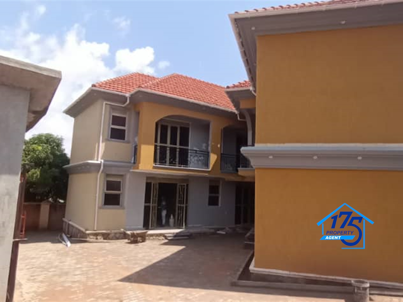 FOR SALE 8 Apartments For Sale In Najjera – 610M UGX