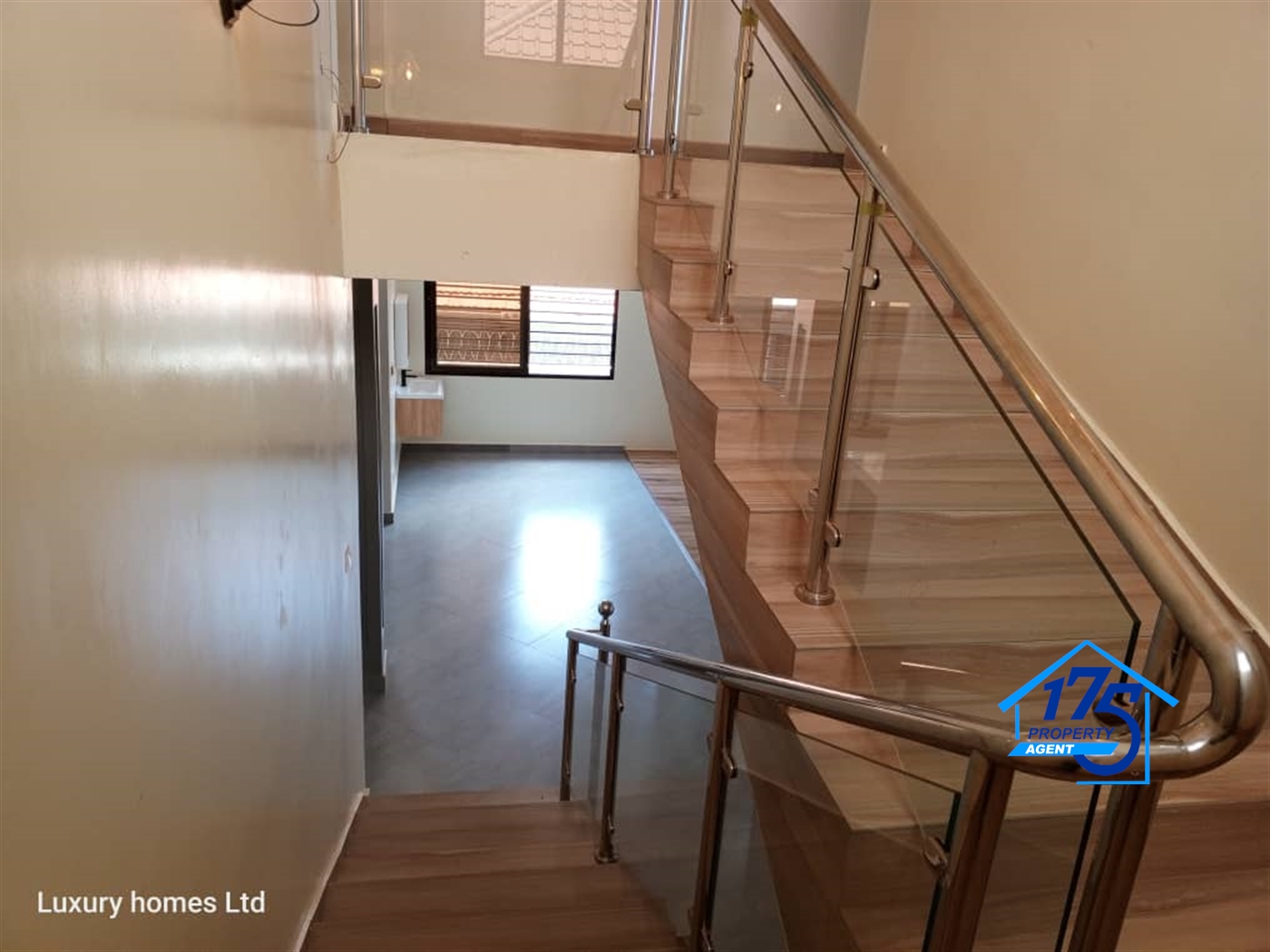 For Sale 6 Bedroom Duplex In Kira On Shimon Road – 750M UGX 6